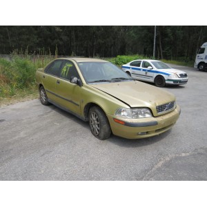 VOLVO - S40
